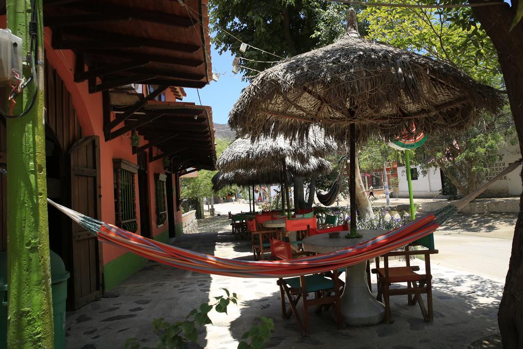 Hostal Pelikan Таганга Экстерьер фото