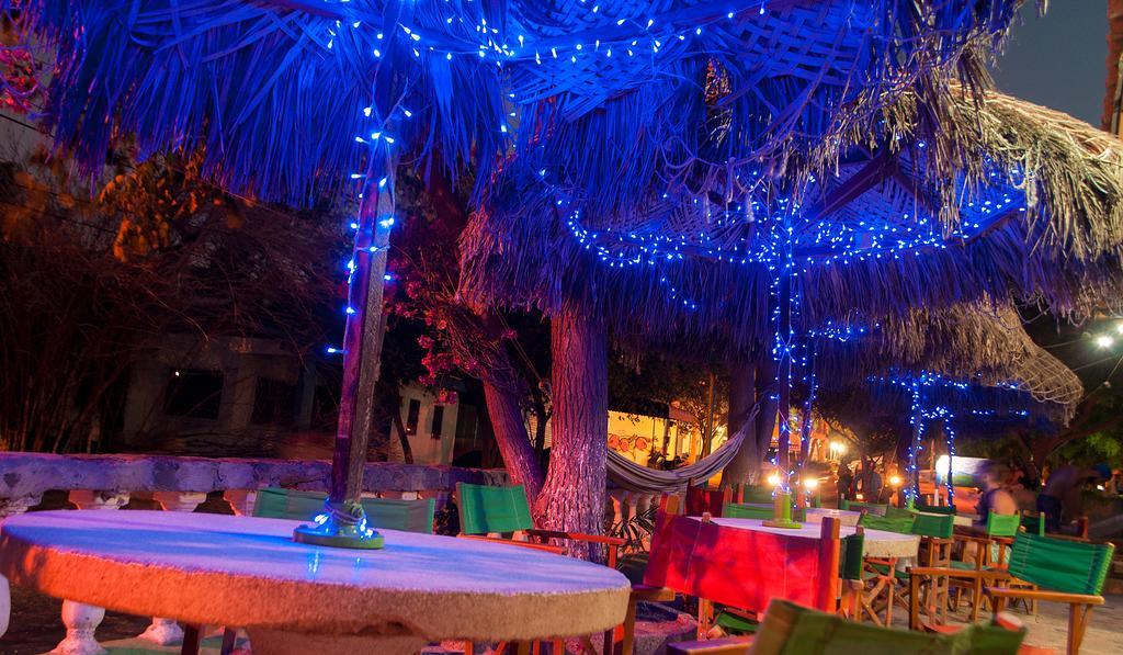 Hostal Pelikan Таганга Экстерьер фото